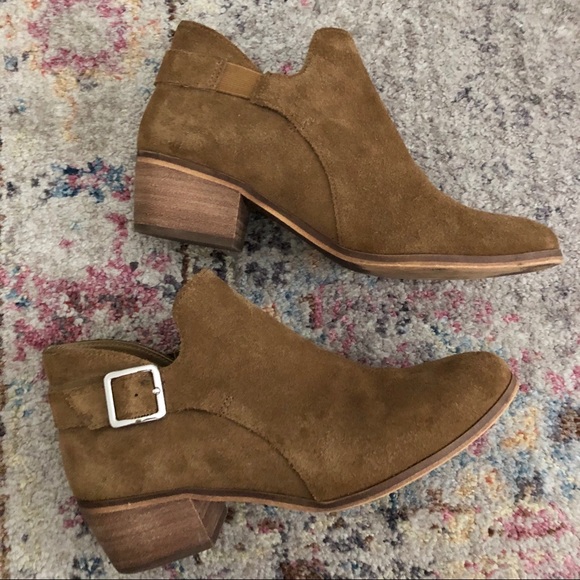 Susina Tan Leather Booties - Picture 2 of 5